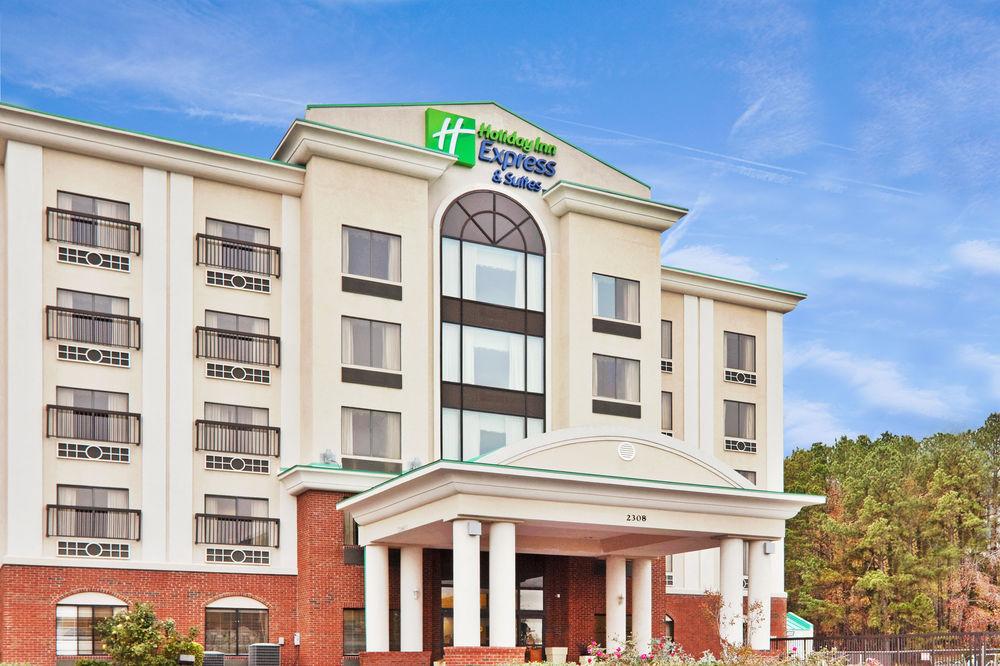Holiday Inn Express & Suites Wilson-Downtown By Ihg Bagian luar foto