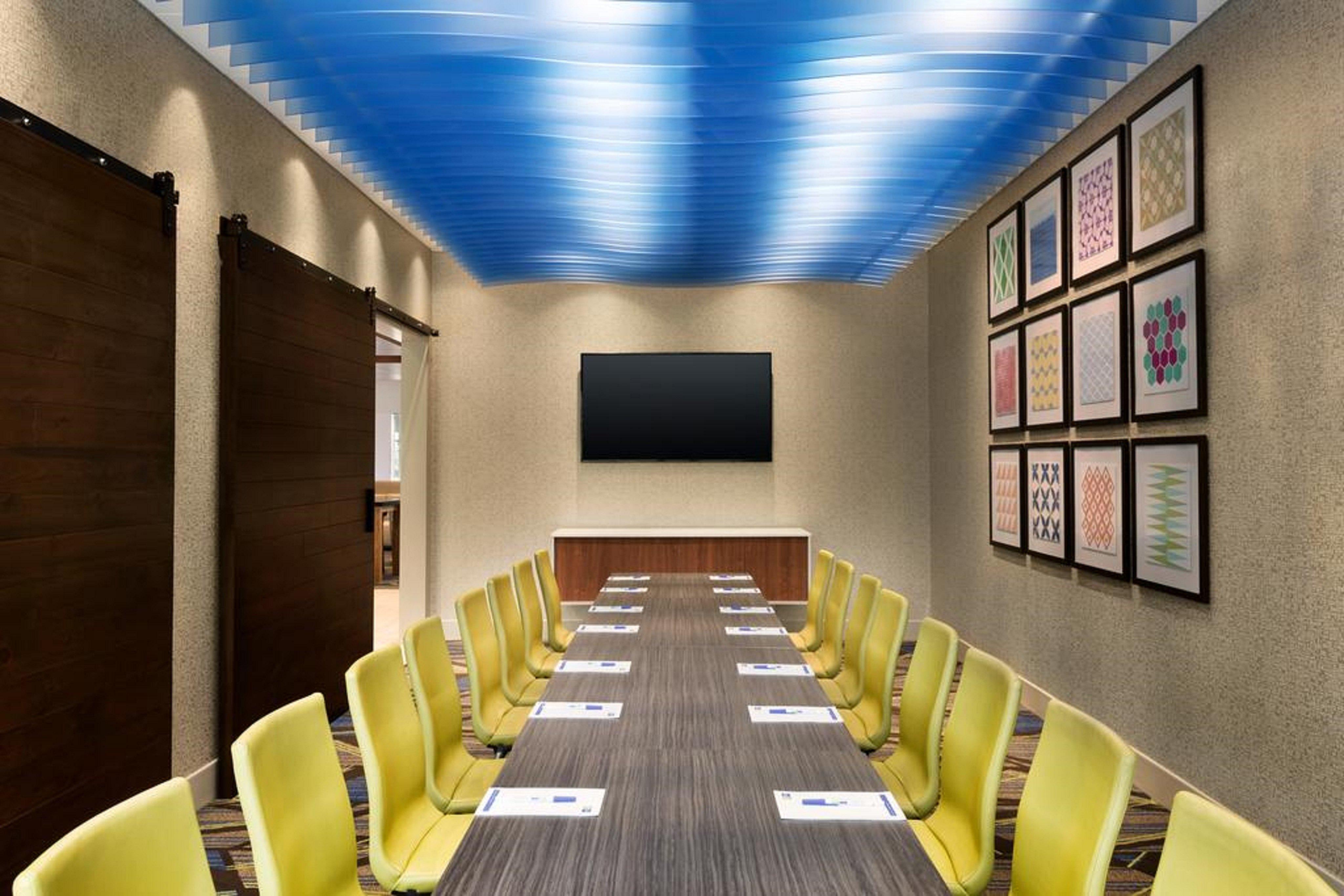 Holiday Inn Express & Suites Wilson-Downtown By Ihg Bagian luar foto