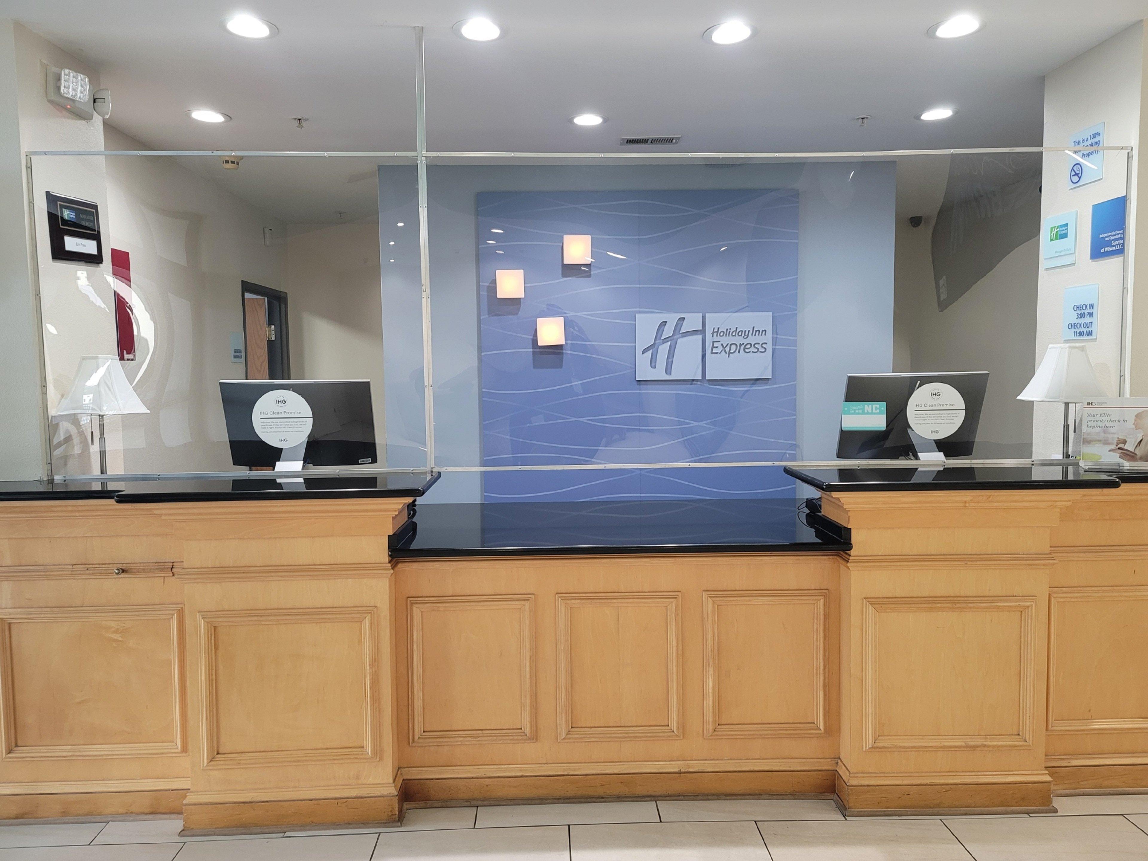 Holiday Inn Express & Suites Wilson-Downtown By Ihg Bagian luar foto