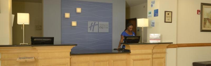 Holiday Inn Express & Suites Wilson-Downtown By Ihg Bagian luar foto
