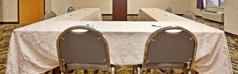 Holiday Inn Express & Suites Wilson-Downtown By Ihg Bagian luar foto